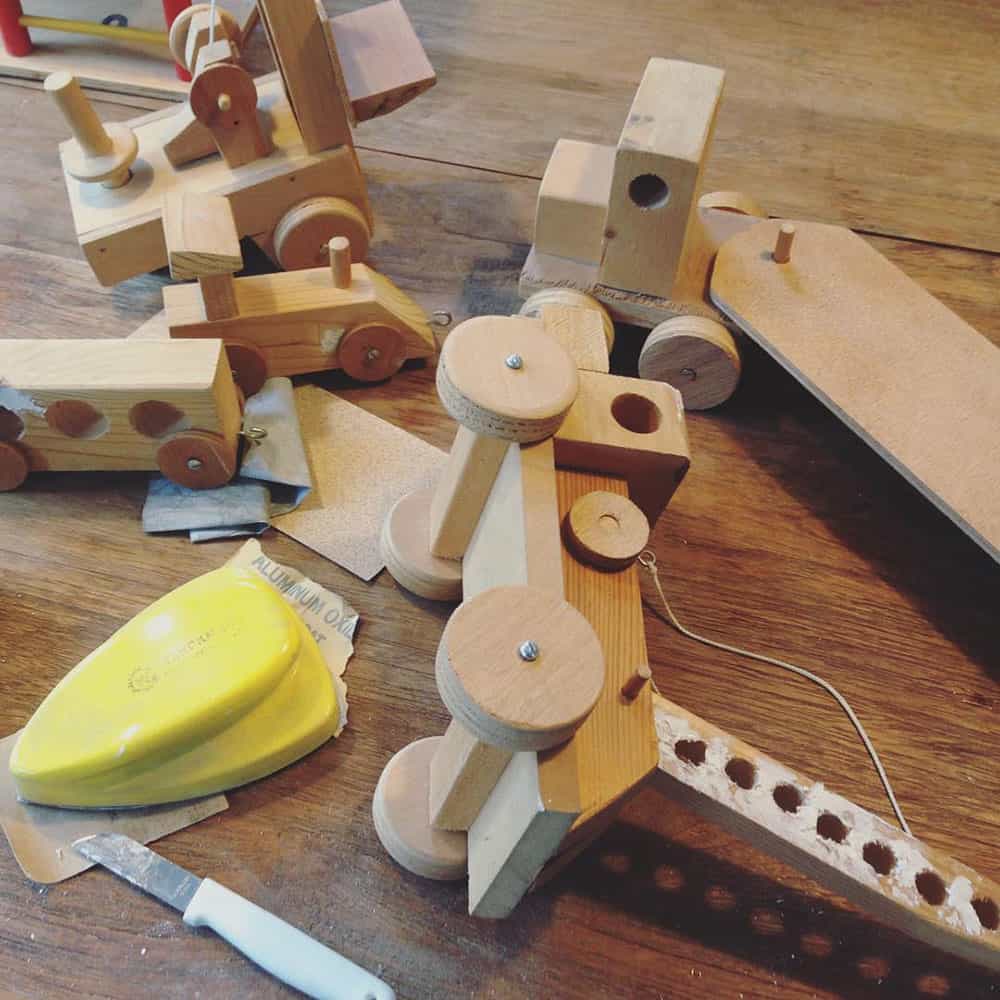 meet the mum behind the maker - busy busy learning - art blocks - handmade - handcrafted - wooden toys - wooden - cubes  - recycle - upcycle