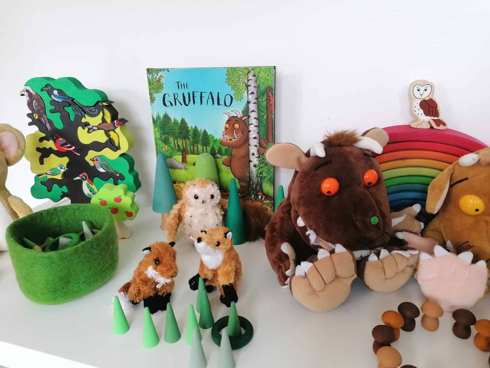 Gruffalo woodland top toys toy, shelf rotation. Small world play, story sacks and bookish play ideas.Toy orgnaisation and ideas for gifts.